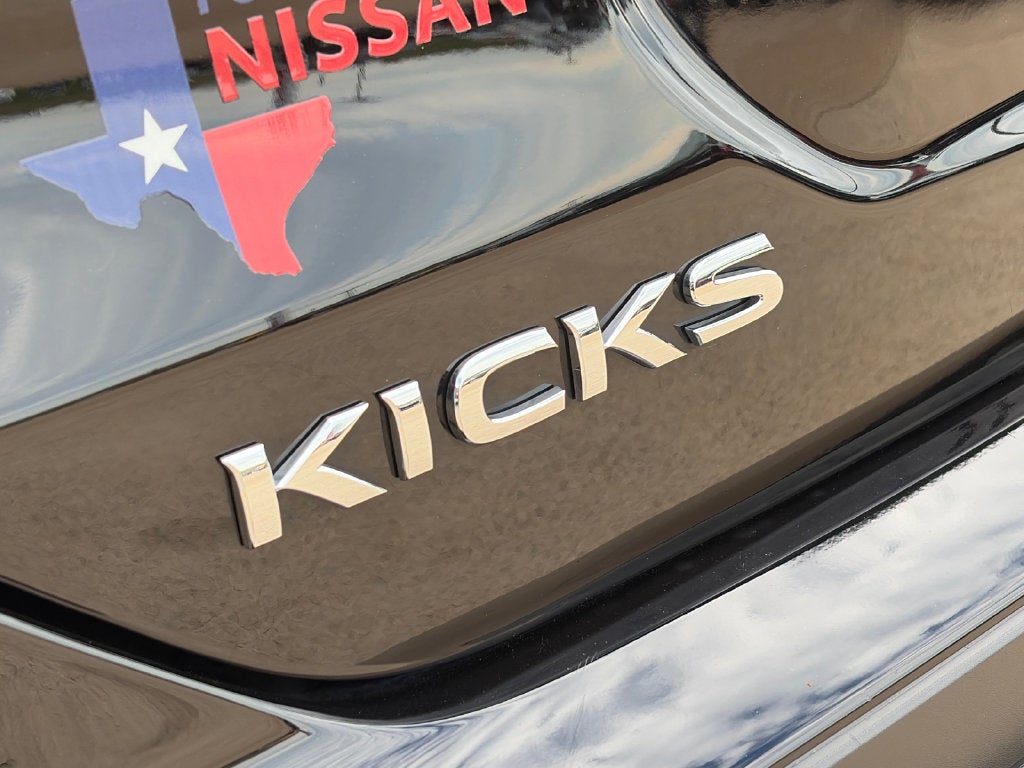2023 Nissan Kicks S
