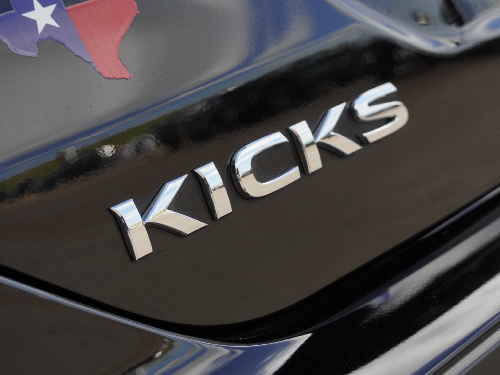 2024 Nissan Kicks S