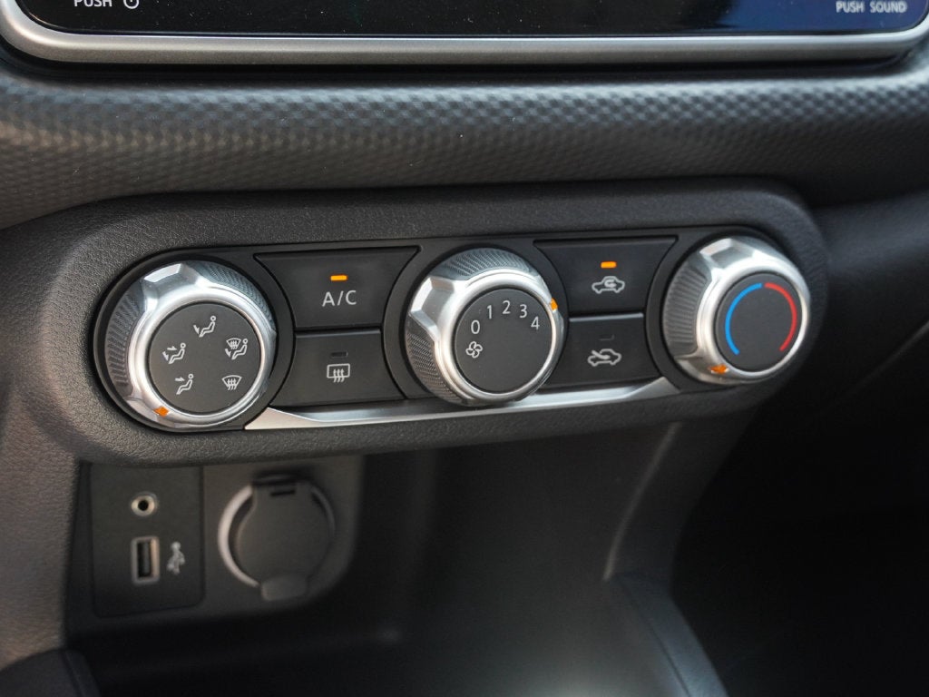 2024 Nissan Kicks S