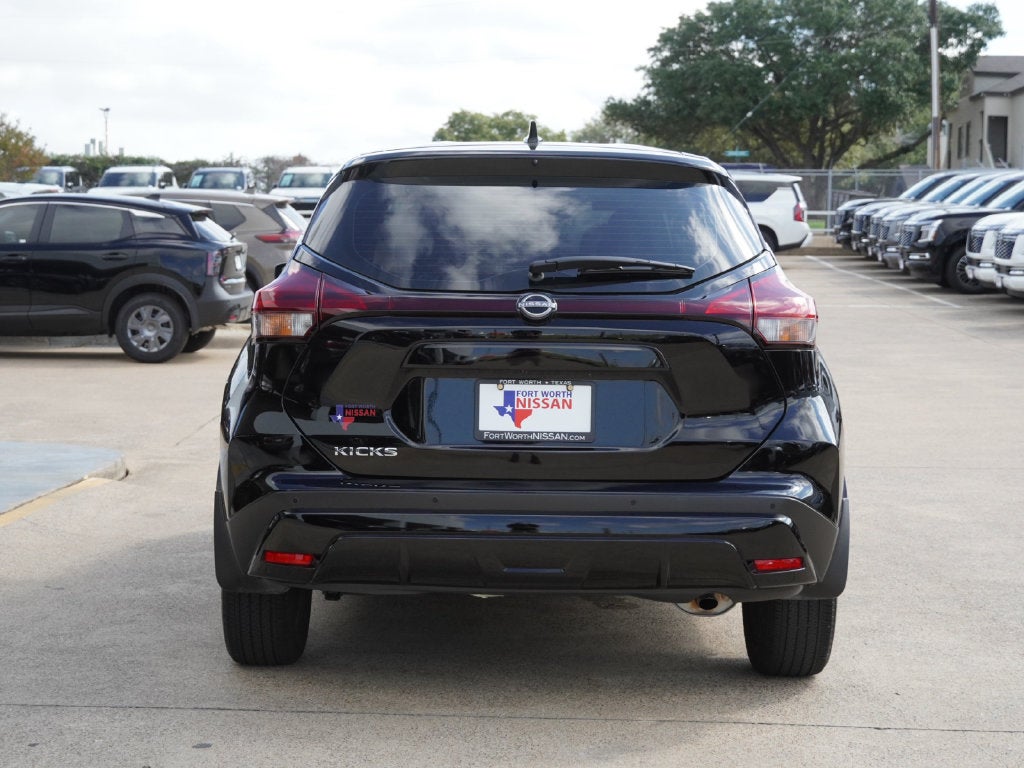 2024 Nissan Kicks S
