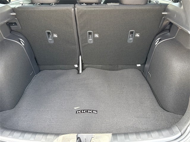 2025 Nissan Kicks Play S