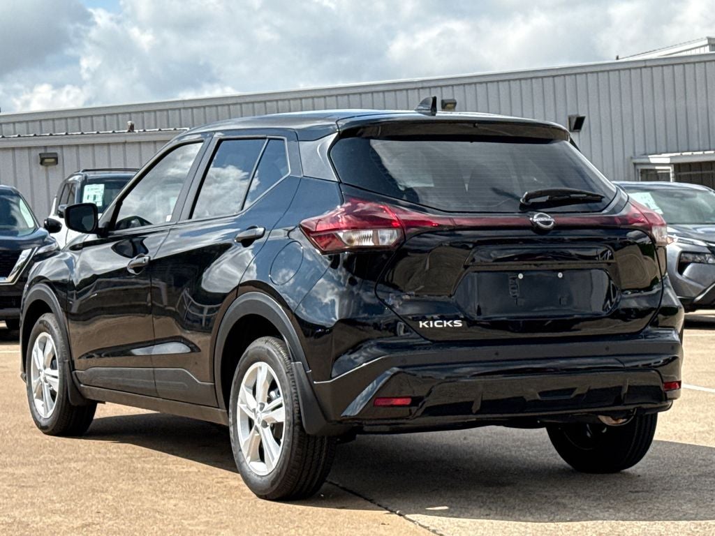 2025 Nissan Kicks Play S