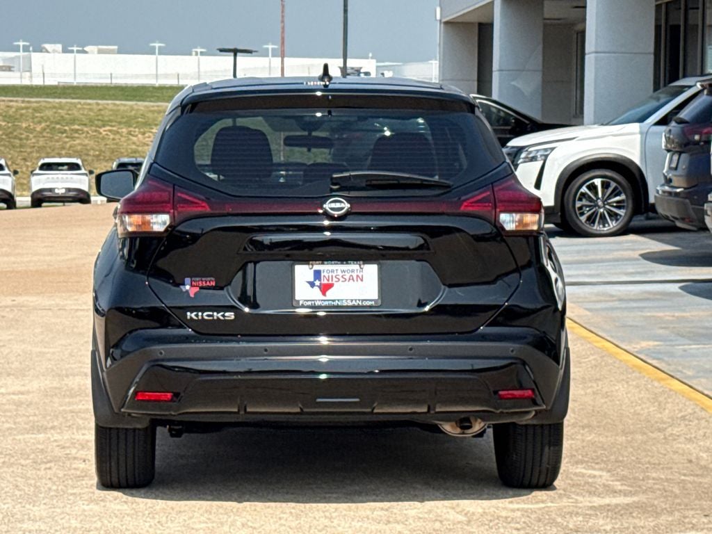 2025 Nissan Kicks Play S