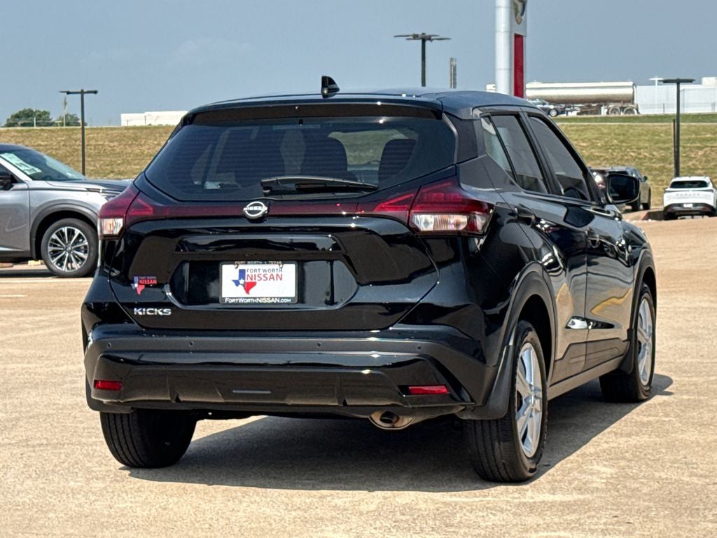 2025 Nissan Kicks Play S