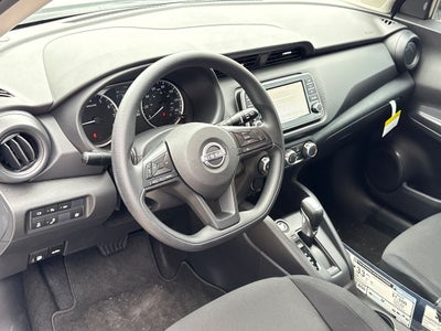 2025 Nissan Kicks Play S
