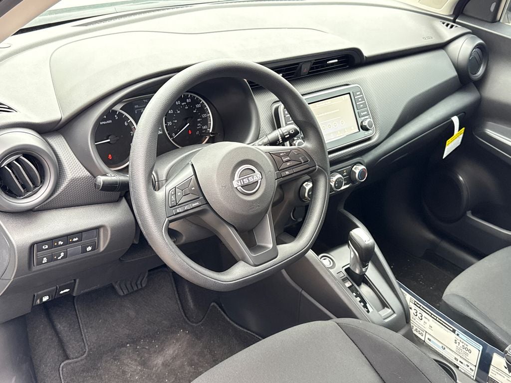 2025 Nissan Kicks Play S