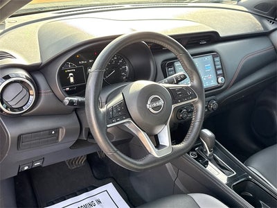 2023 Nissan Kicks SR