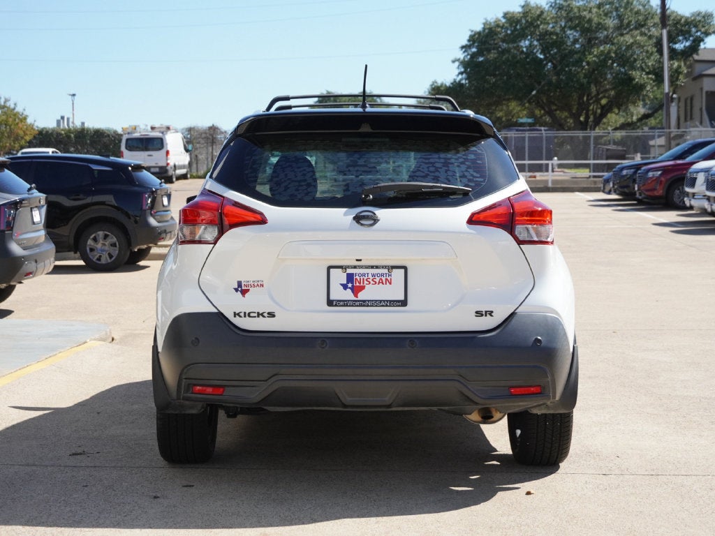 2020 Nissan Kicks SR