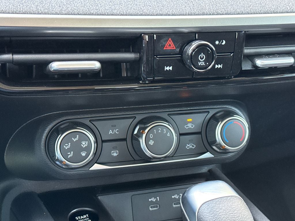 2026 Nissan Kicks S