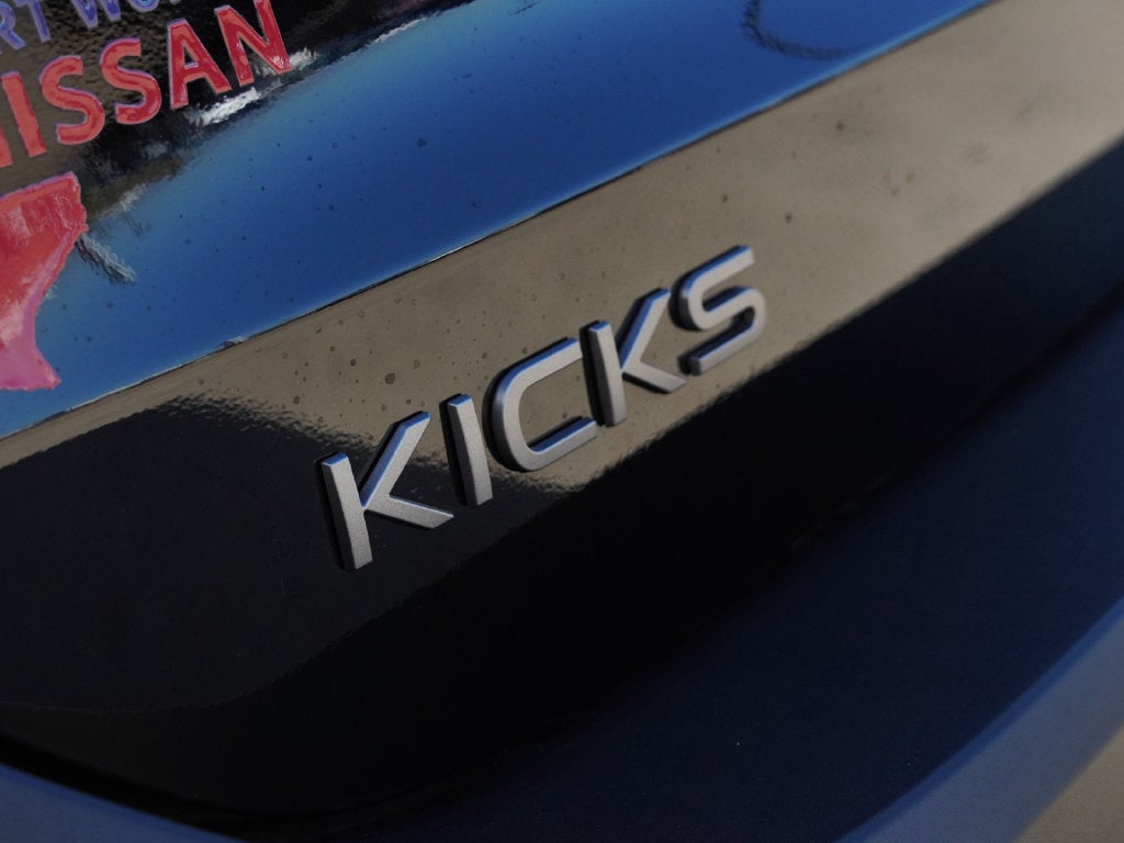 2027 Nissan Kicks SV