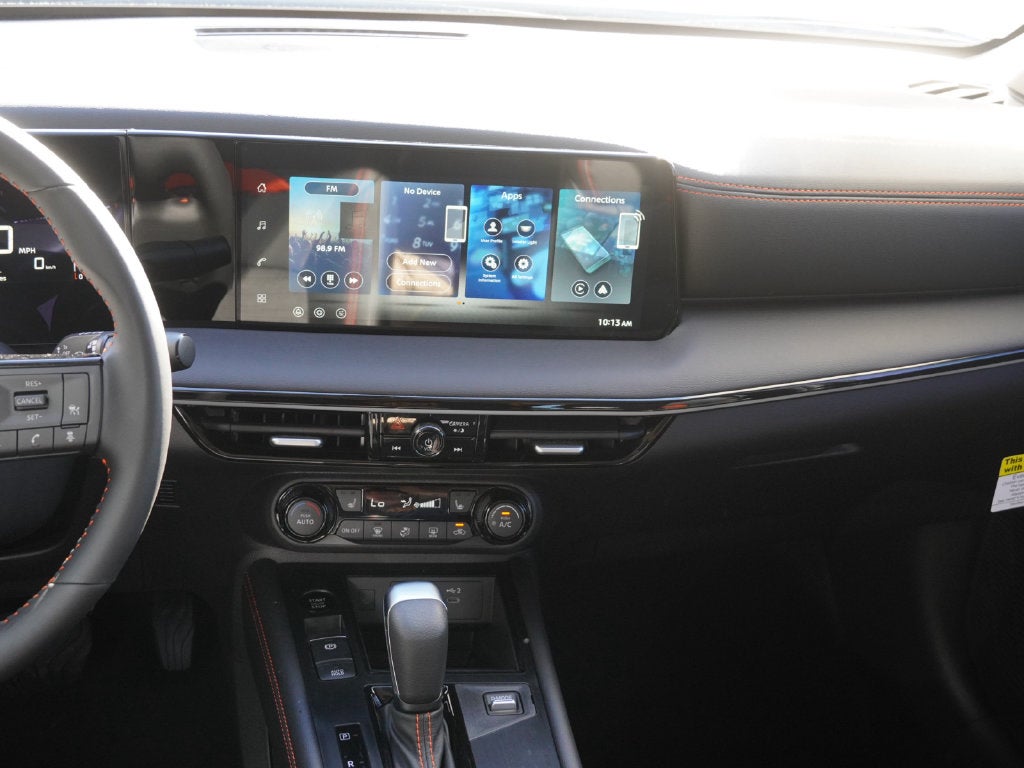 2027 Nissan Kicks SV