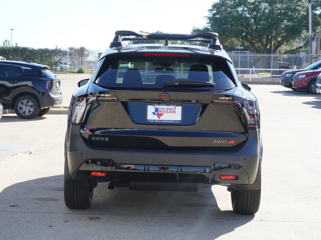 2027 Nissan Kicks SV