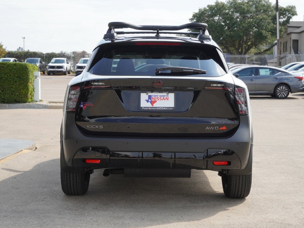 2027 Nissan Kicks SV