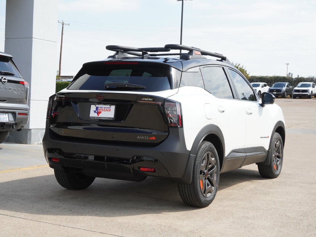 2027 Nissan Kicks SV