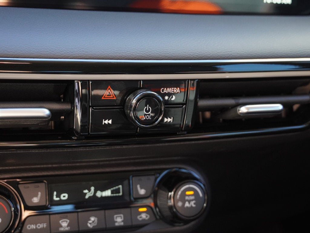 2027 Nissan Kicks SV
