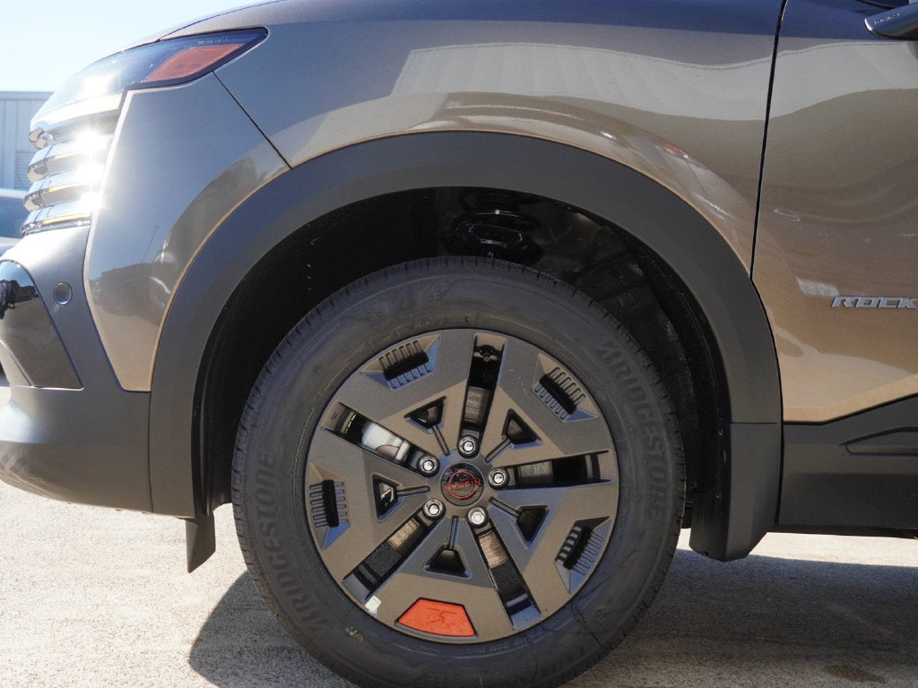 2027 Nissan Kicks SV