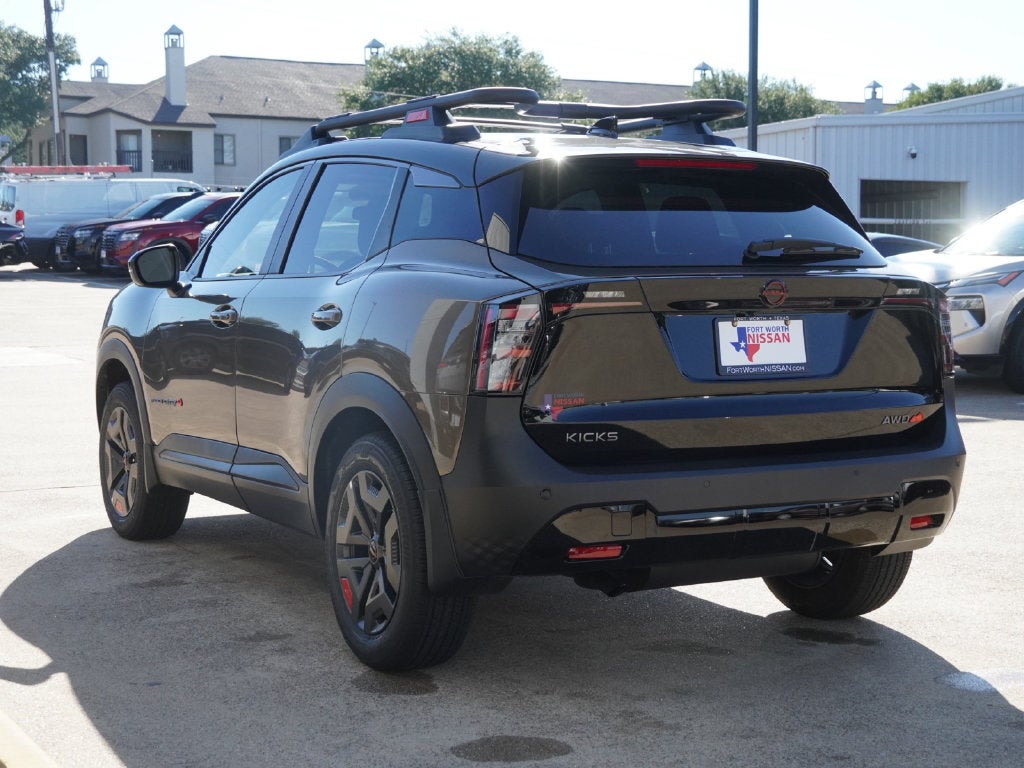 2027 Nissan Kicks SV