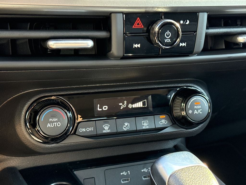 2027 Nissan Kicks SV