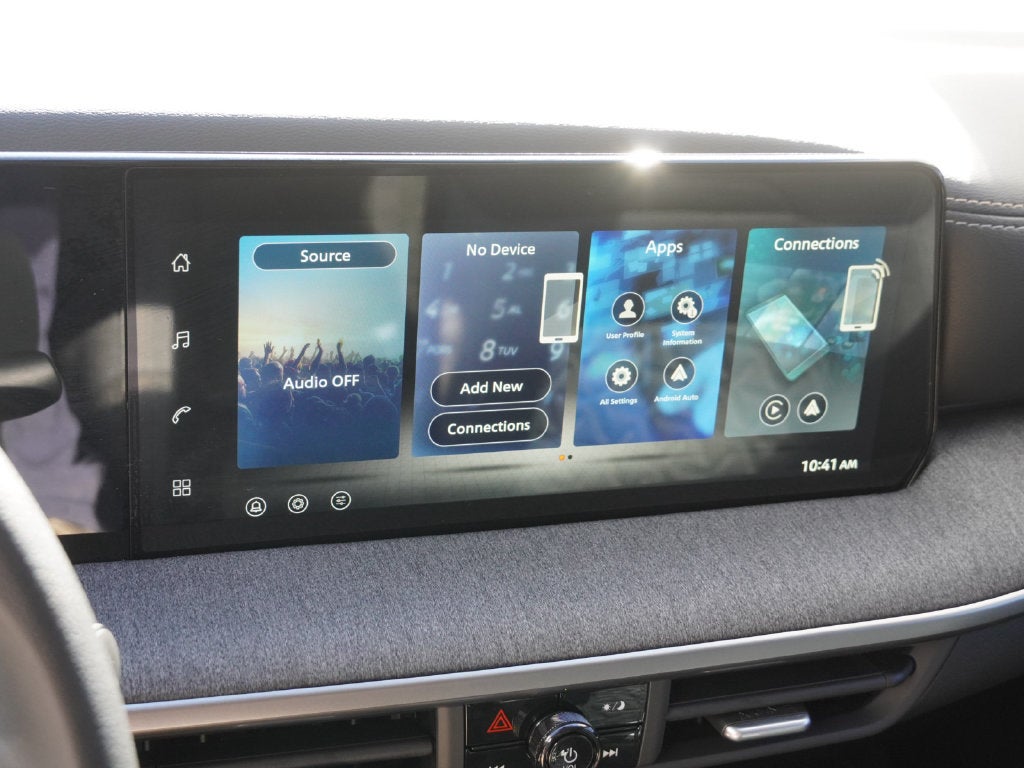 2027 Nissan Kicks SV