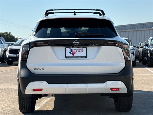 2026 Nissan Kicks SV