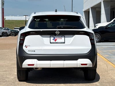 2026 Nissan Kicks SV