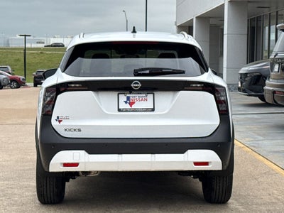 2026 Nissan Kicks SV