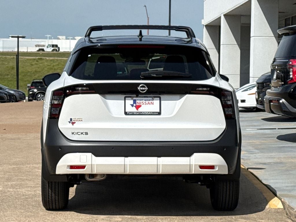 2026 Nissan Kicks SV