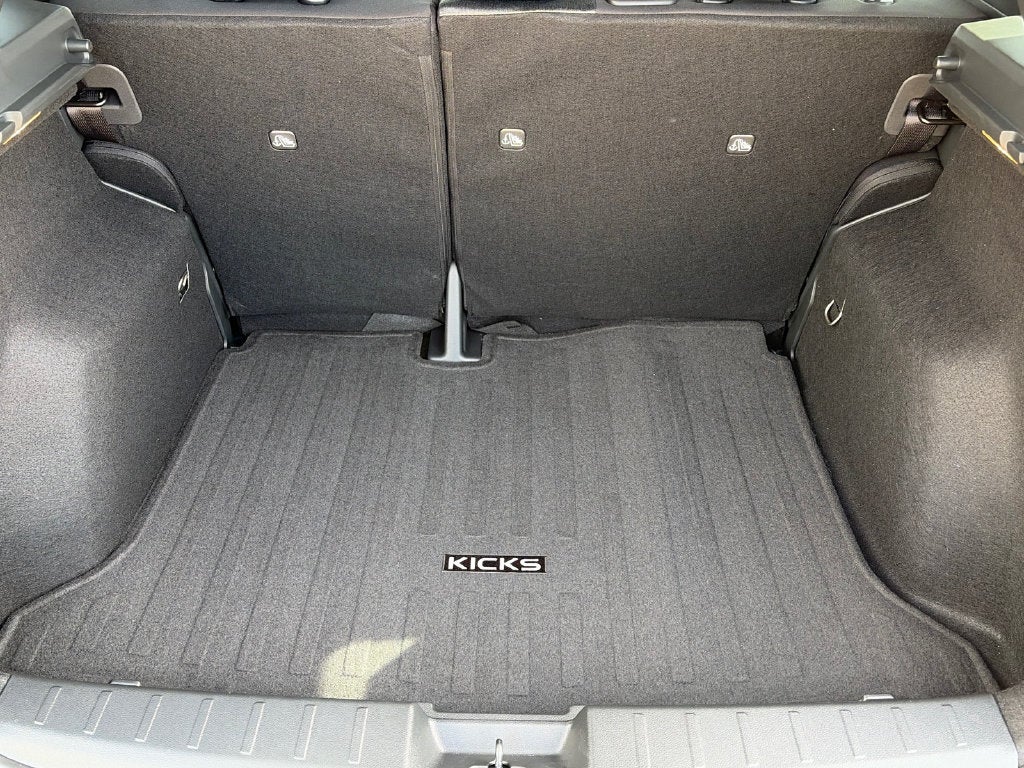 2027 Nissan Kicks SV