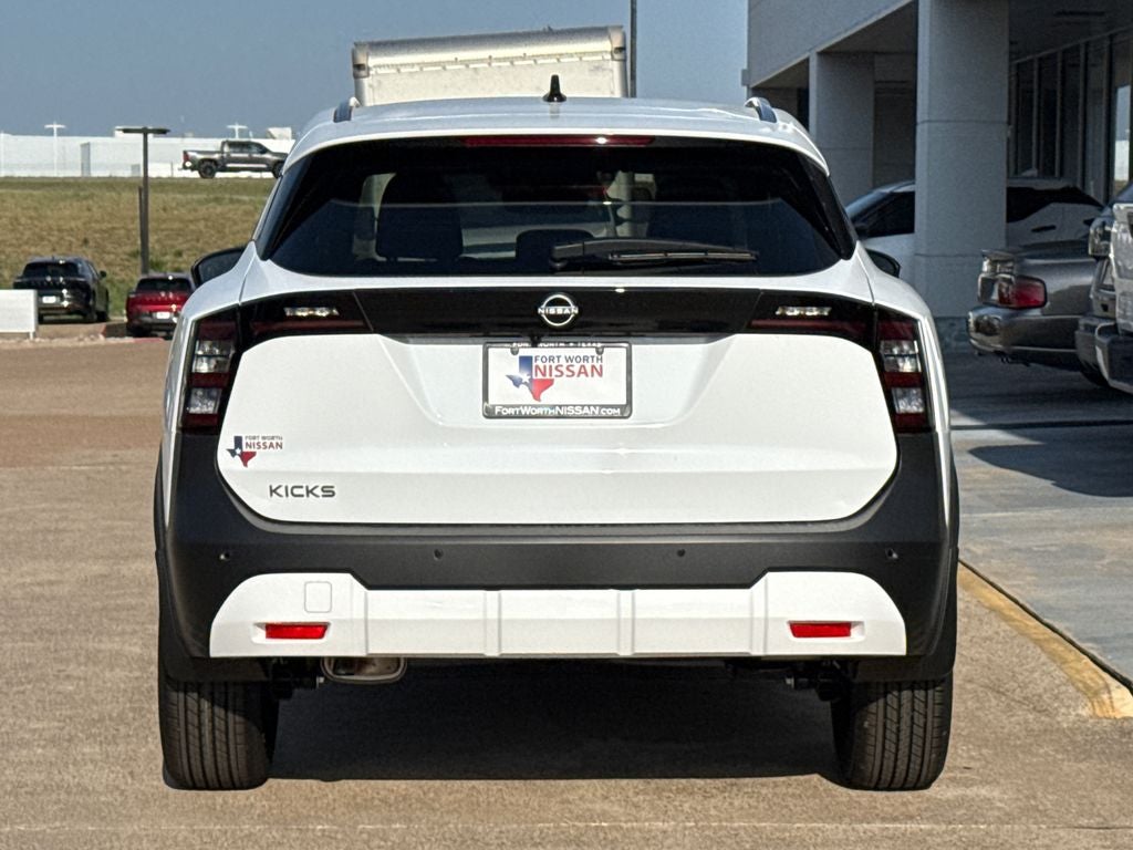 2026 Nissan Kicks SV