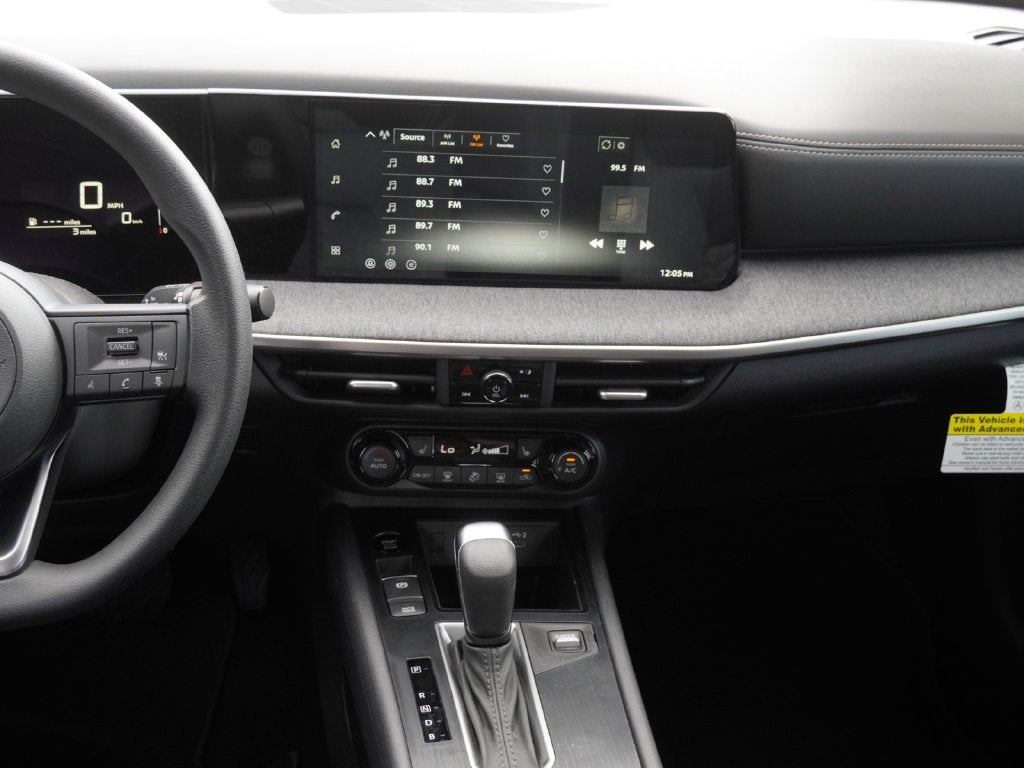 2027 Nissan Kicks SV