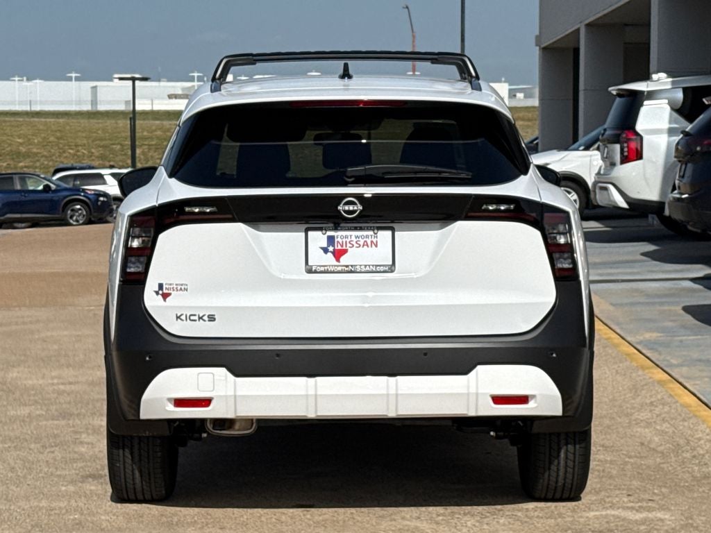 2026 Nissan Kicks SV