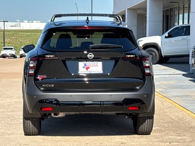 2026 Nissan Kicks SV