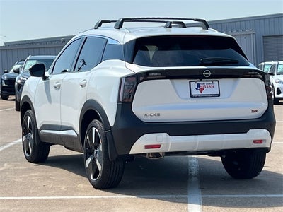 2026 Nissan Kicks SR