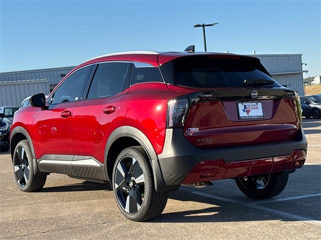 2026 Nissan Kicks SR