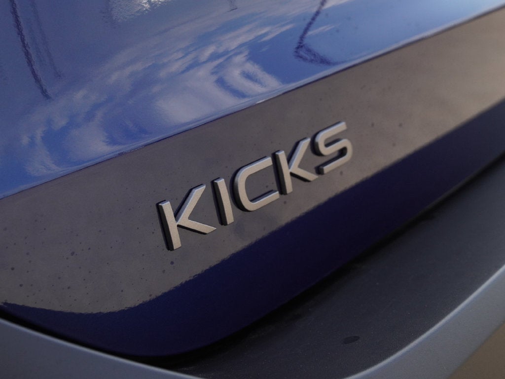 2027 Nissan Kicks SR