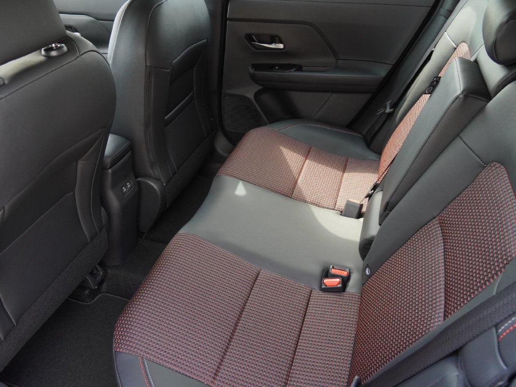 2027 Nissan Kicks SR