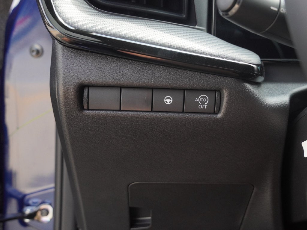 2027 Nissan Kicks SR