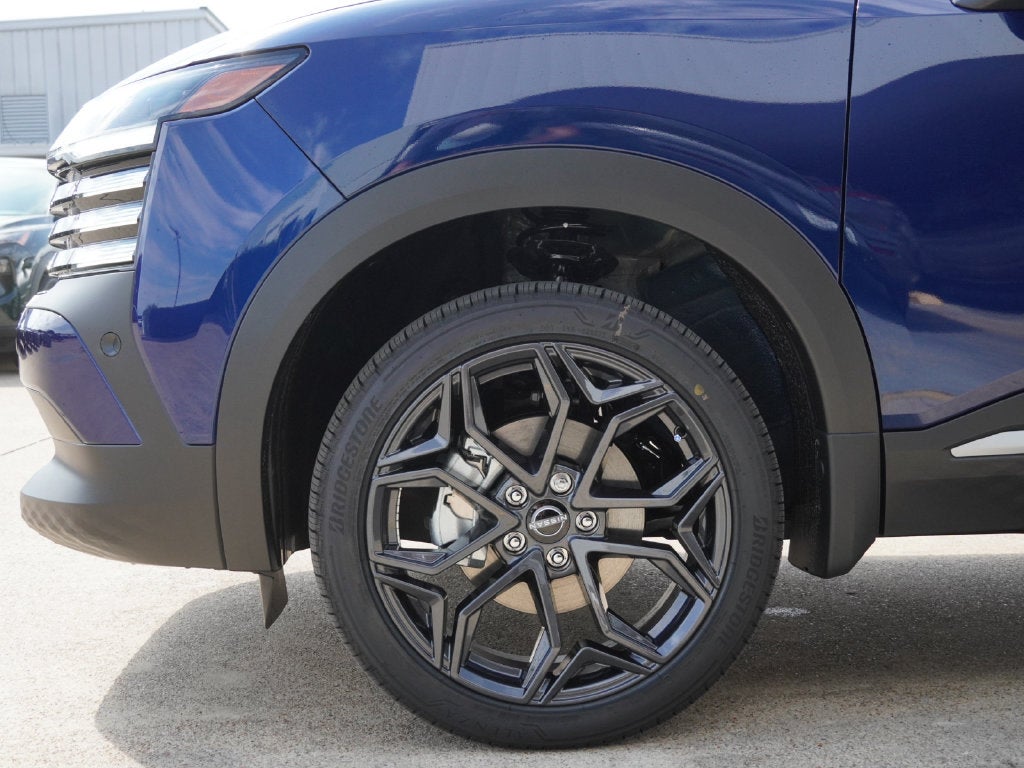 2027 Nissan Kicks SR
