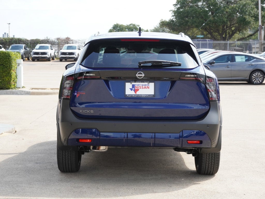 2027 Nissan Kicks SR