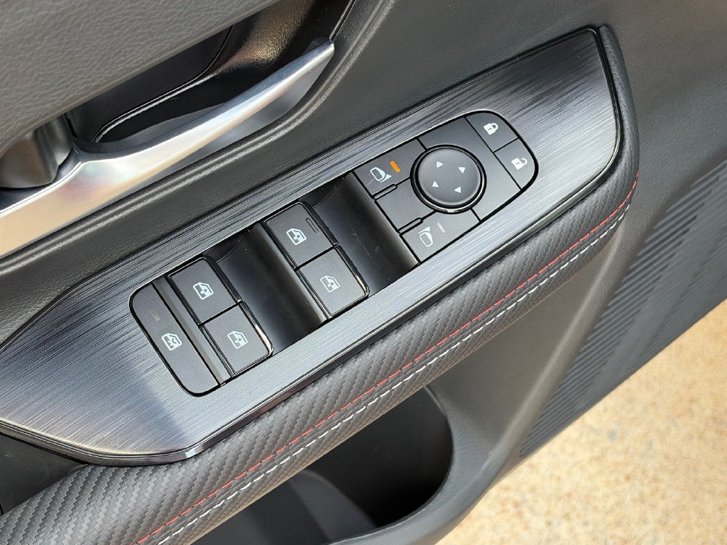 2027 Nissan Kicks SR