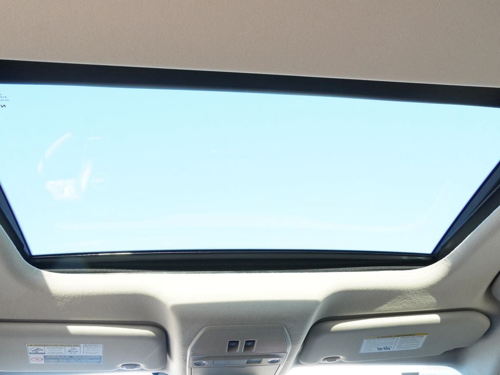 2027 Nissan Kicks SR