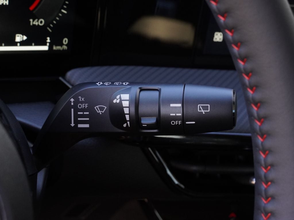 2027 Nissan Kicks SR