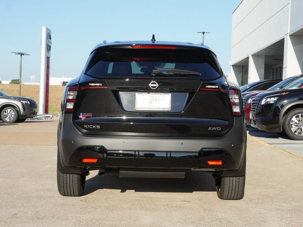 2027 Nissan Kicks SR