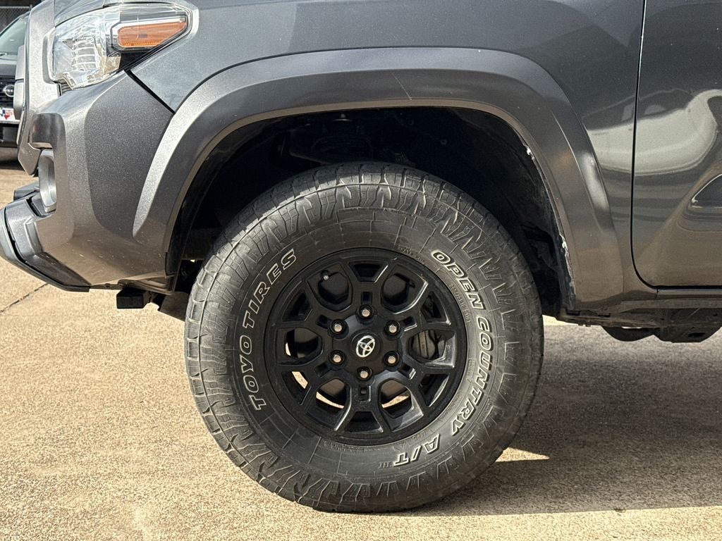 2022 Toyota Tacoma SR5 V6