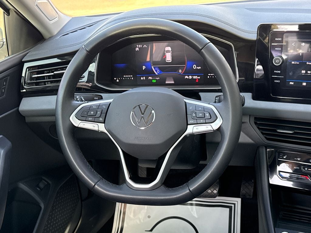 2025 Volkswagen Jetta 1.5T SE