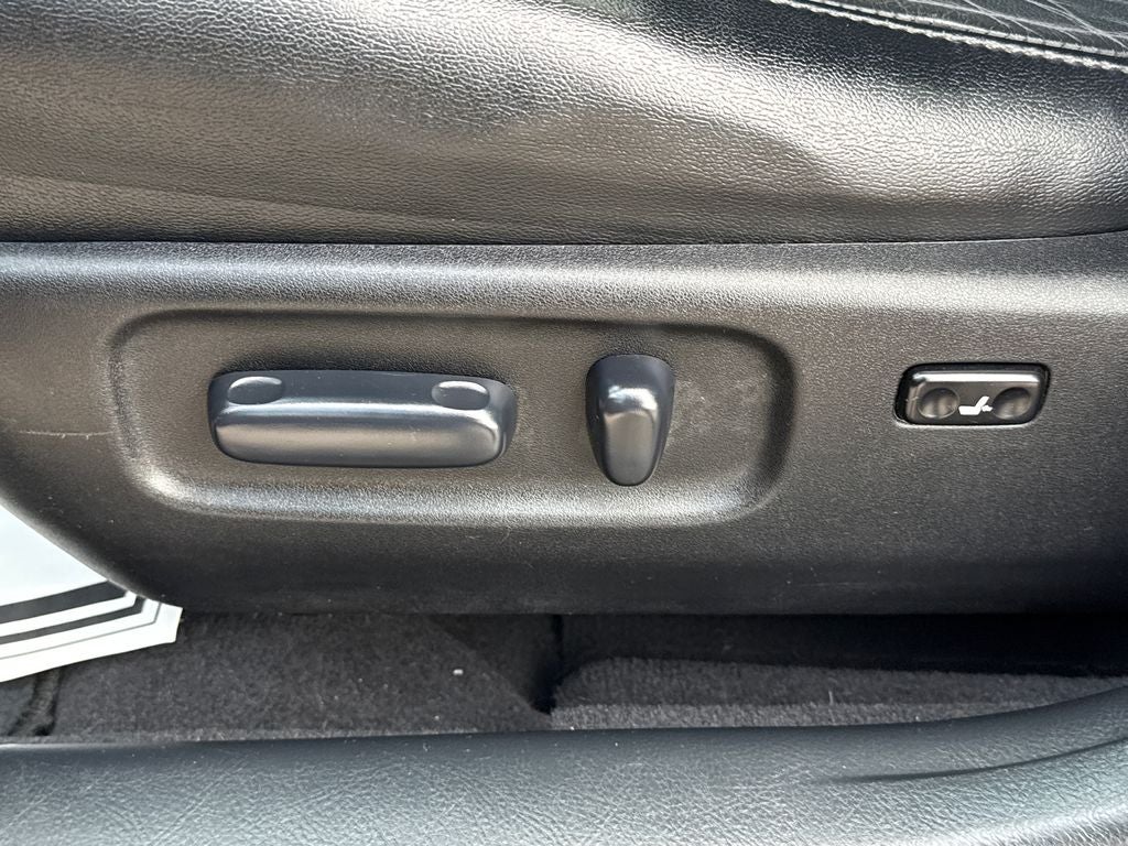 2011 Toyota Avalon Base