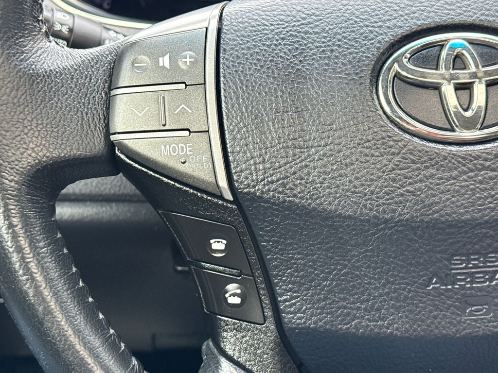 2011 Toyota Avalon Base