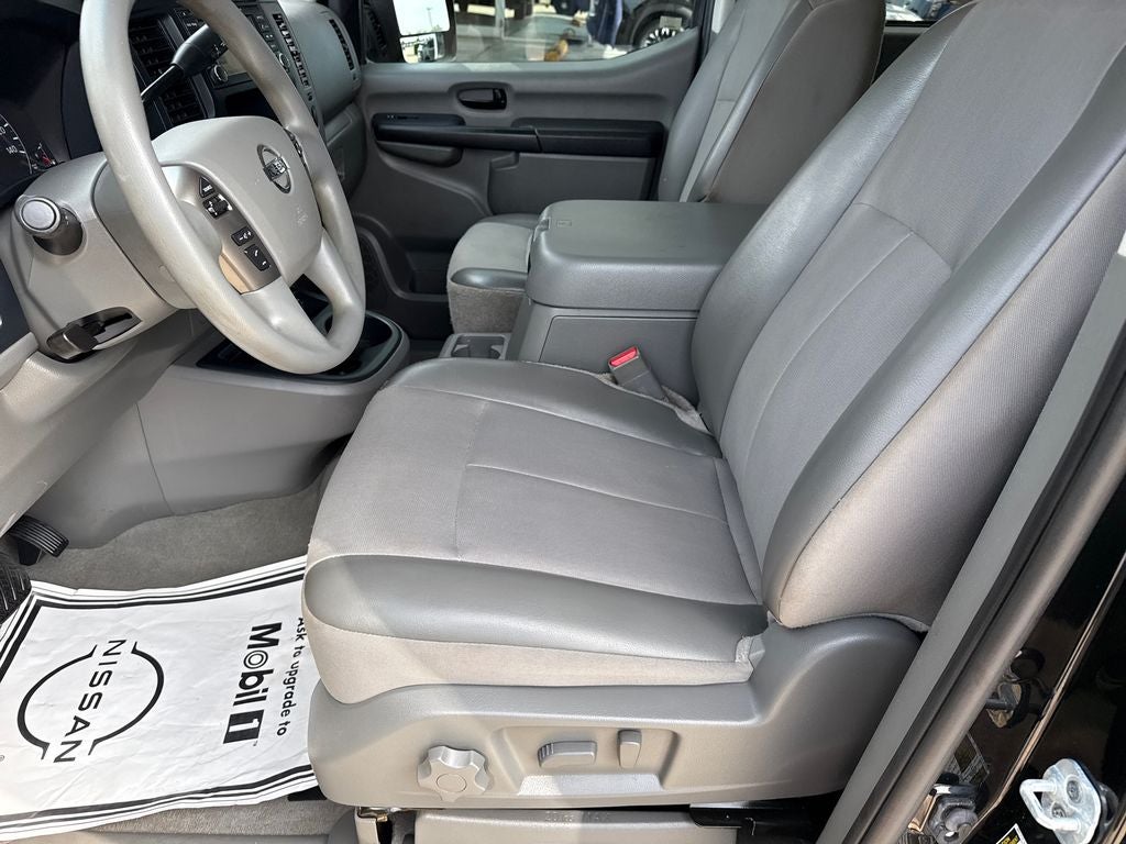2021 Nissan NV Passenger SV