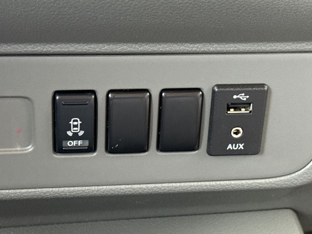 2021 Nissan NV Passenger SV