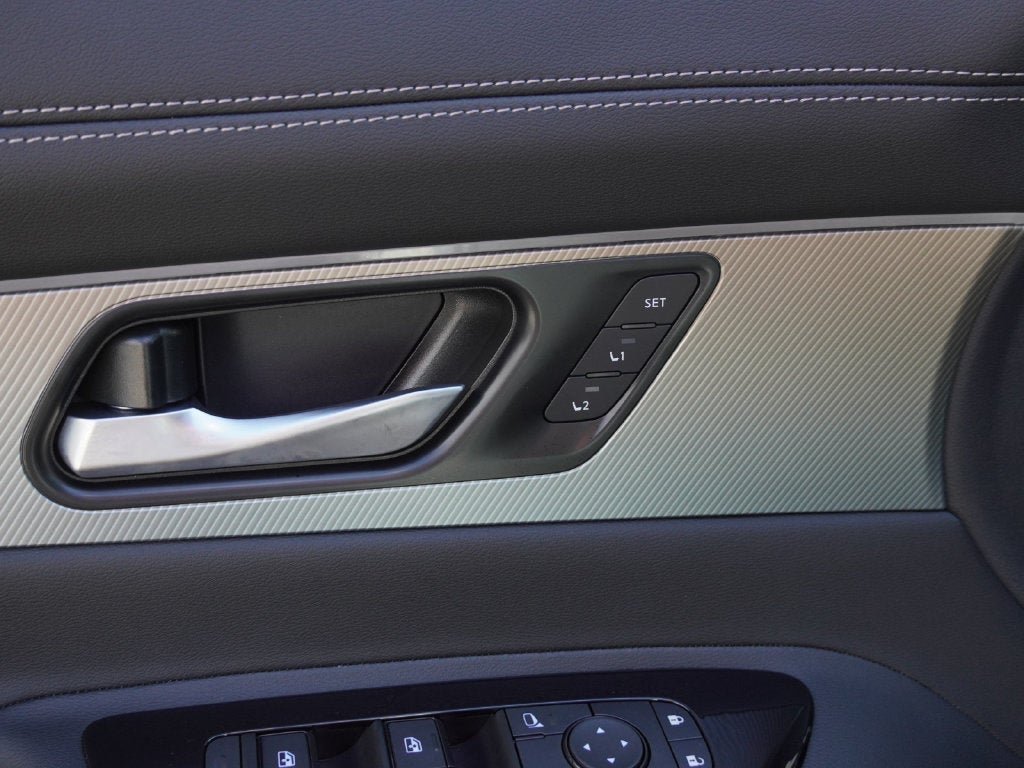 2027 Nissan Murano Dark Armor